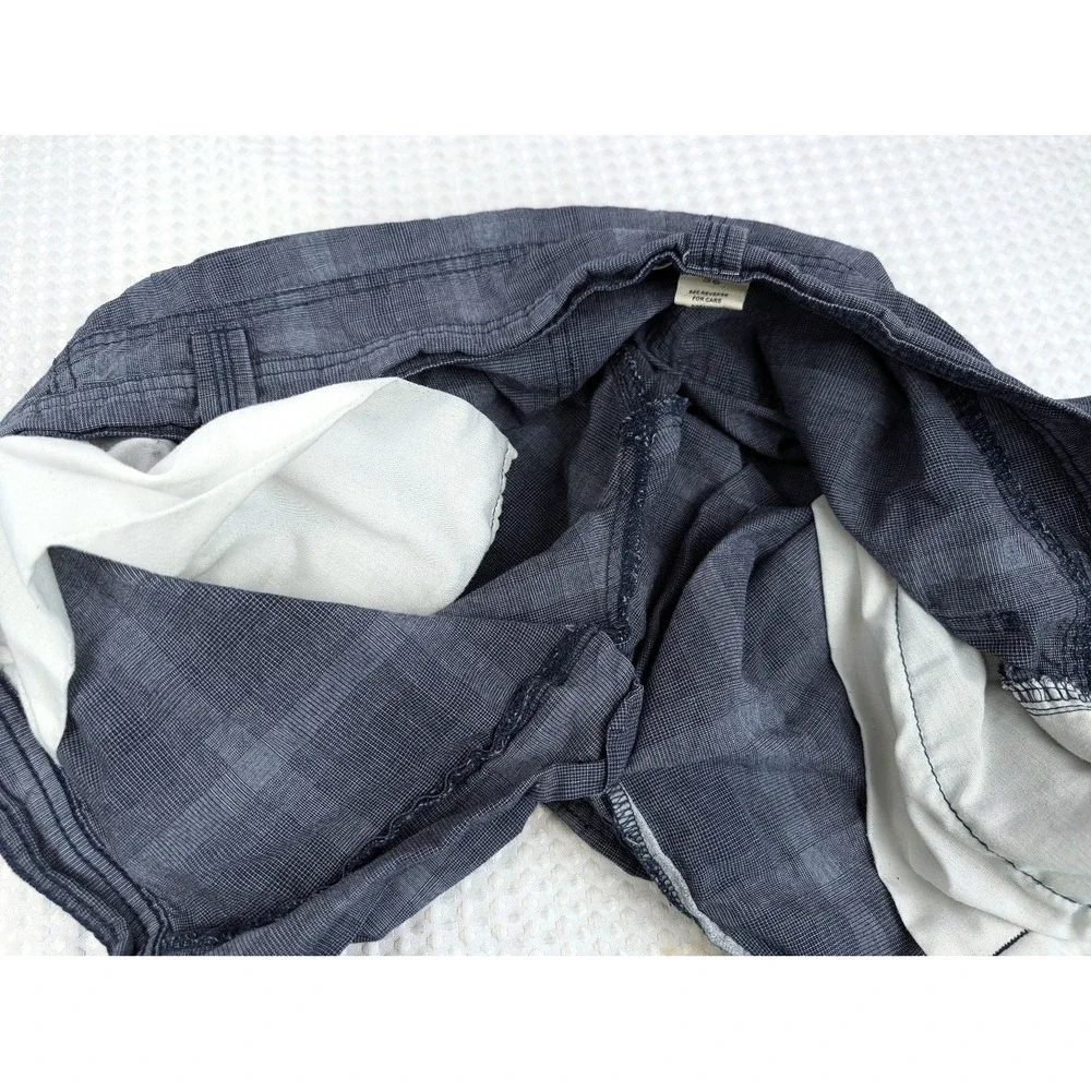 The North Crest Shorts Men's 38 Gray Plaid Checkered Flat pockets